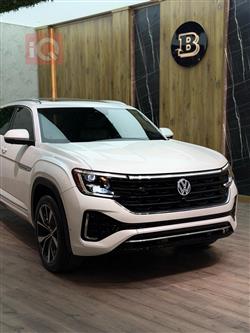 ڤۆڵکسواگن ئەتڵەس کرۆس سپۆرت